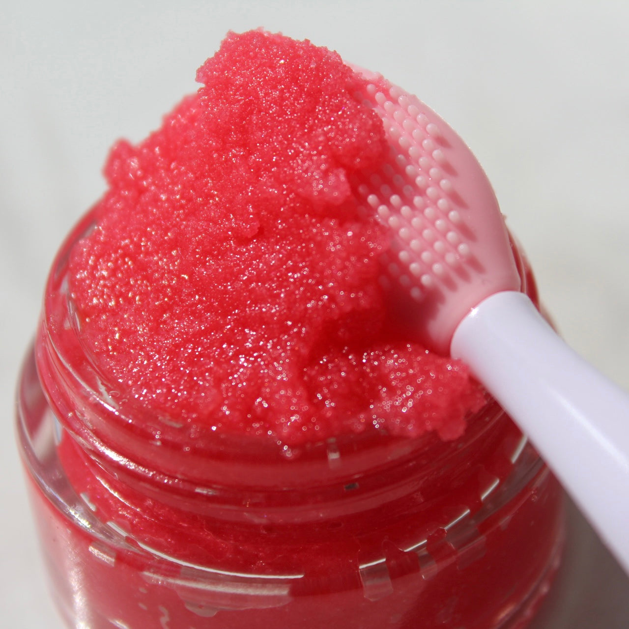 LIGHTENING LIP TREATMENT